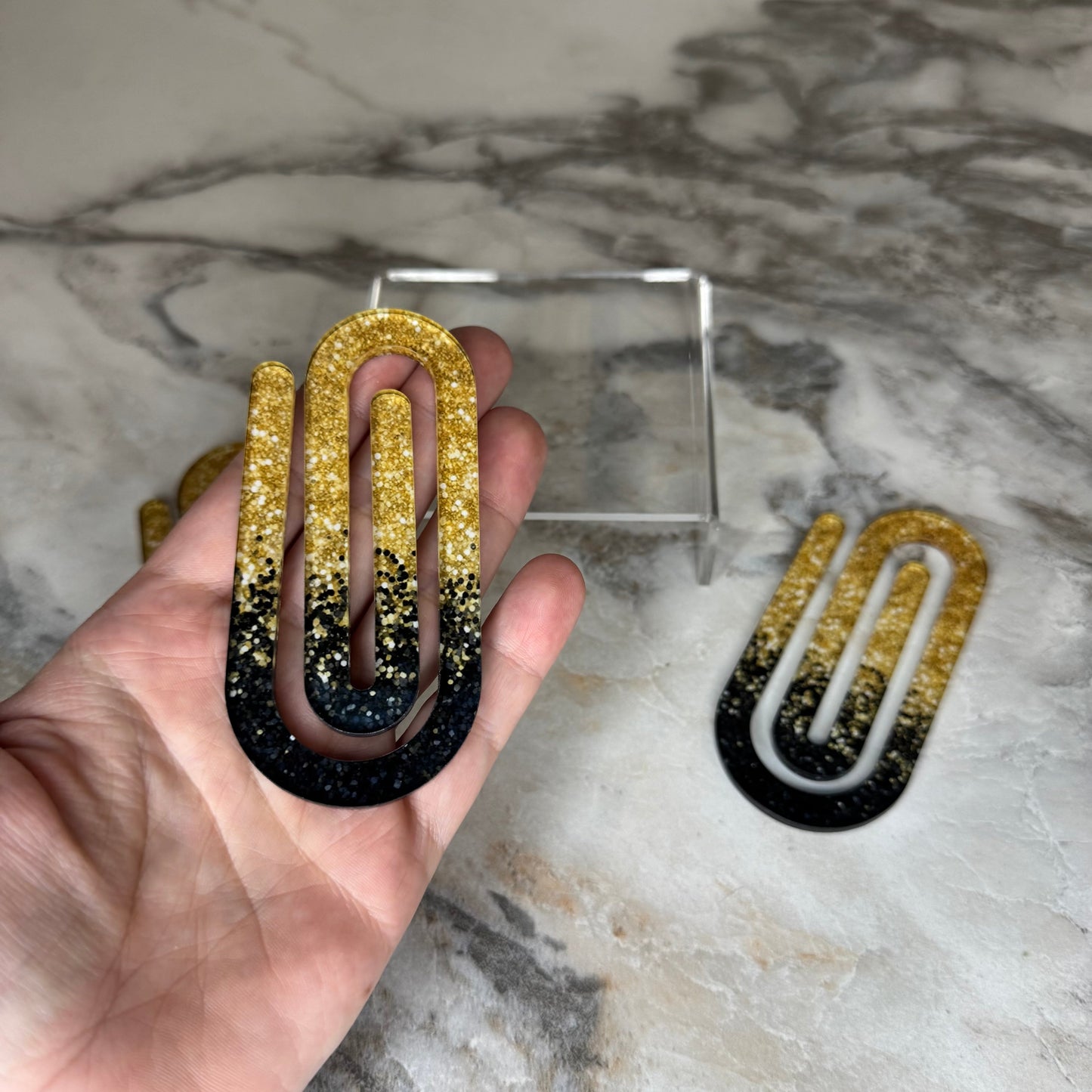 Jumbo Paperclip - Black & Gold Glitter