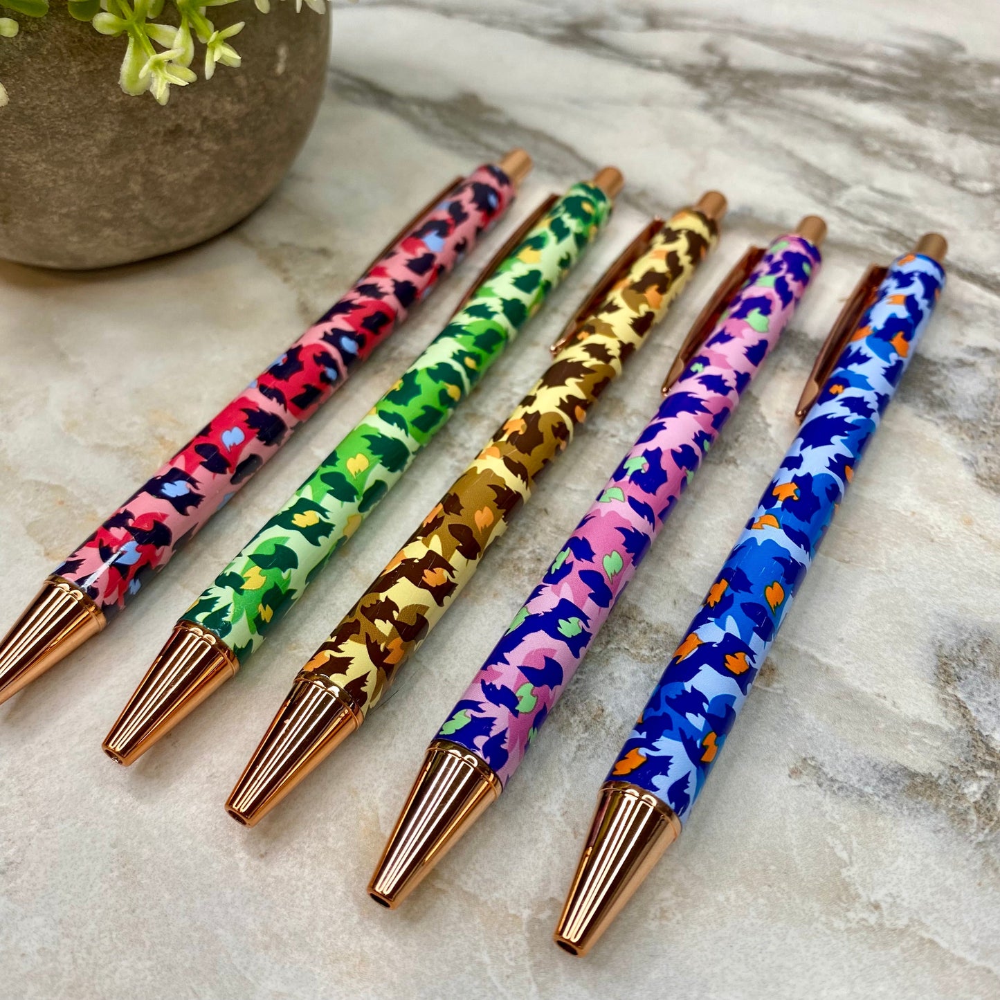 Pen - Colorful Animal Print